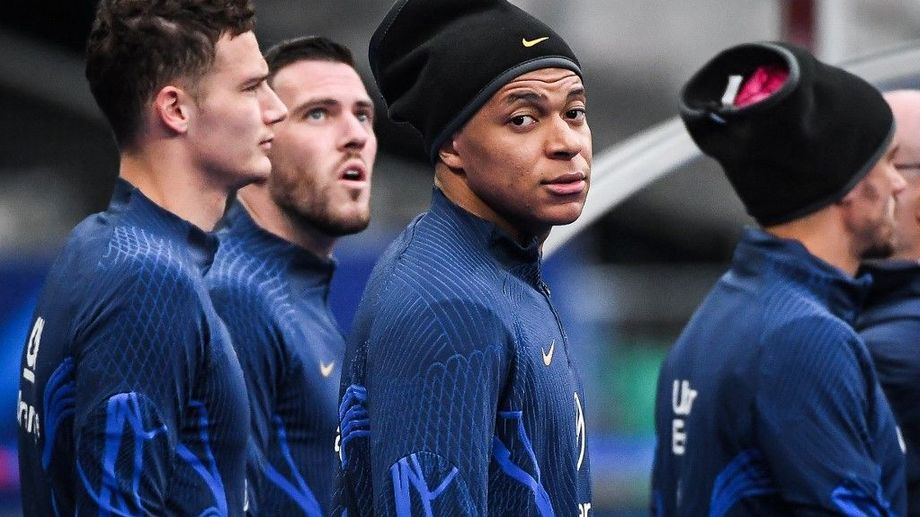 Kylian Mbappé, nouveau capitaine des Bleus, chargé par Didier Deschamps de mener un groupe rajeuni face aux Pays-Bas